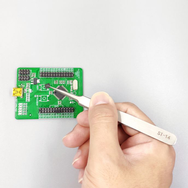 Hindi kinakalawang na bakal na tweezer